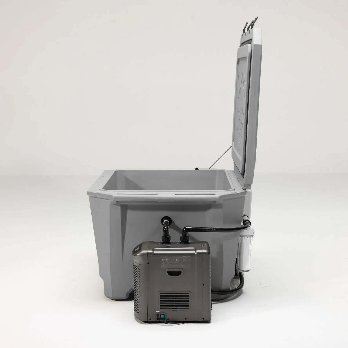 The Wide Grizzly 450 Cold Plunge Tub - 1/4 Horsepower - Gray - Image 4