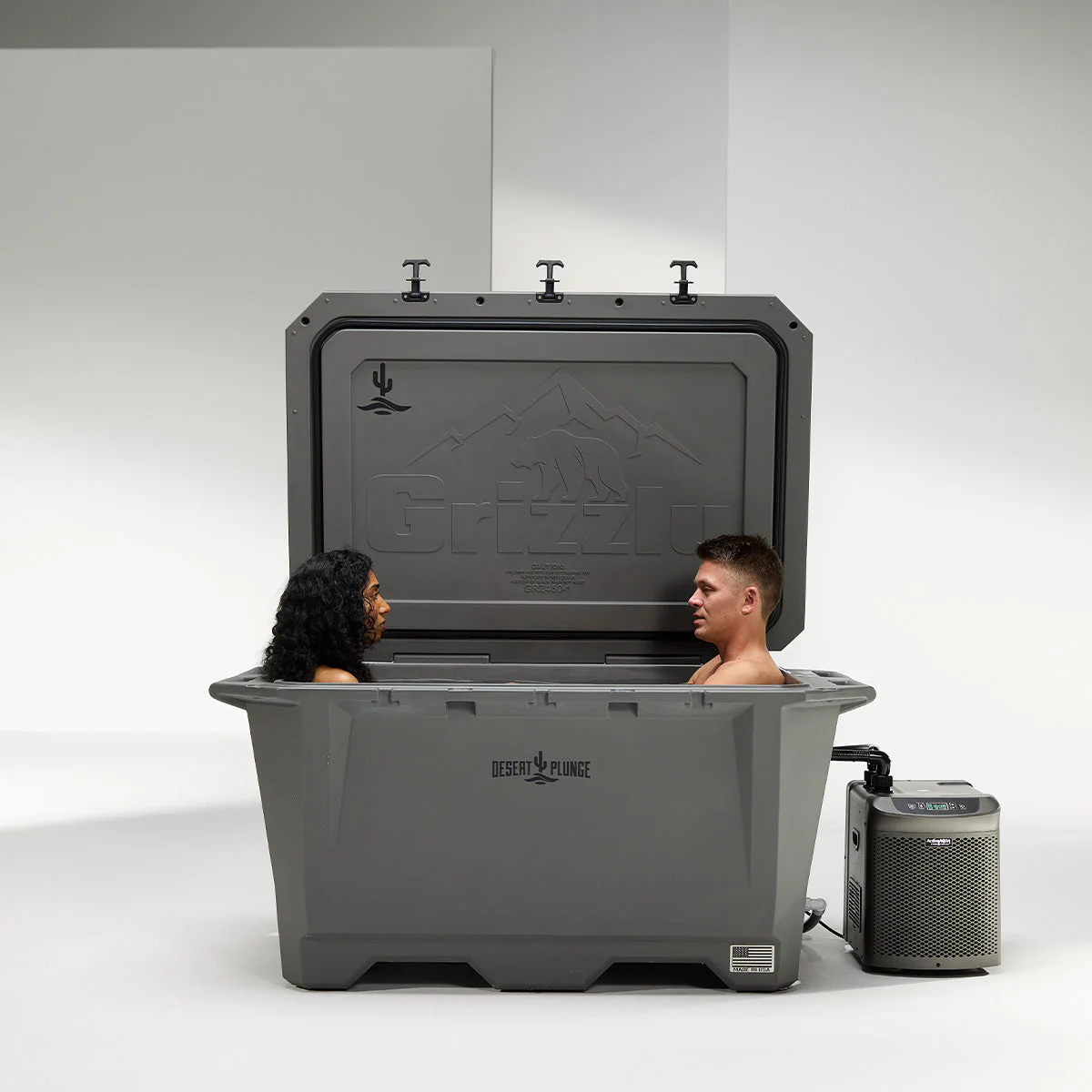The Wide Grizzly 450 Cold Plunge Tub - 1/4 Horsepower - Stealth Gray - Image 6